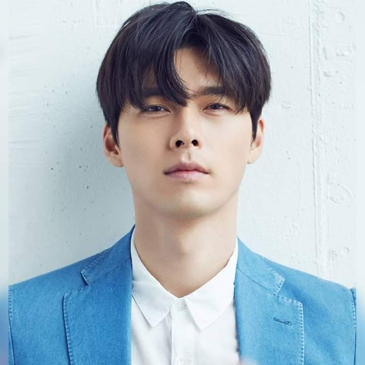 Happy Birthday sa jowa ko hahaha. Happy Birthday Hyun Bin!! 