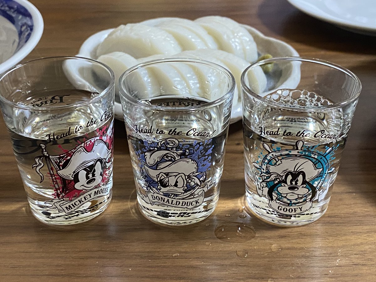 くー ひきフェス宮崎 ディズニーで買ったショットグラスで 日本酒 千徳 くー ひきフェス宮崎 ディズニーで買ったショットグラスで 日本酒 千徳