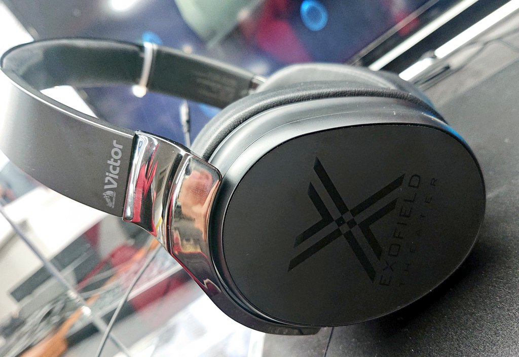 eear_tanatos's tweet photo. 【#eイヤ秋葉原店】
#EXOFIELD #XP_EXT1
#Victor
個人的に推しのシアターヘッドホンです(#^^#)
初回入荷が速攻で売れてしまった程の人気で、圧巻の定位感を体験したい人に勧めたい…
https://t.co/OjD5WMOZEs https://t.co/XRMLCiWvVE