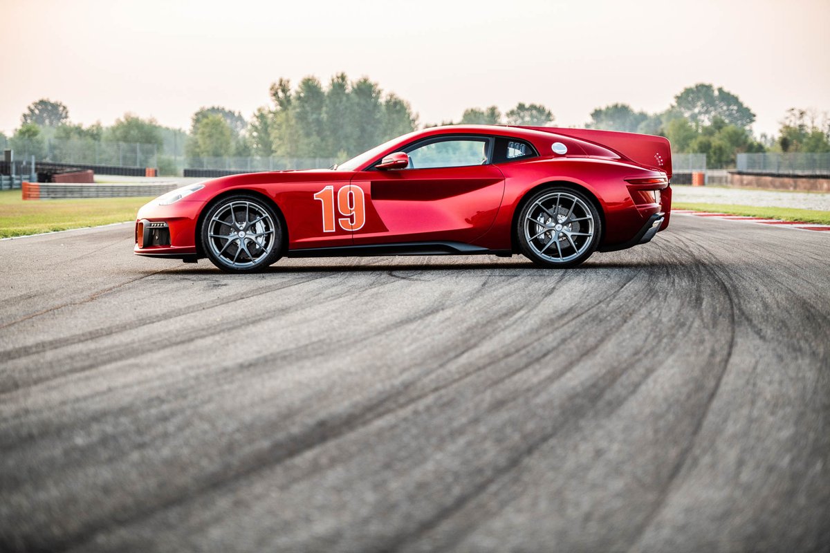 Der Ferrari F12 Berlinetta ist bestimmt kein Fahrzeug, welches häufig anzutreffen ist. Wem das nicht genug ist, wird an dem Touring Superleggera Aero 3 ganz bestimmt Gefallen finden.
#Aero #Aero3 #Ferrari #FerrariF12 #FerrariF12Berlinetta #TouringAero3 https://t.co/jHeUvgg0KS https://t.co/SxGLYqXdZb