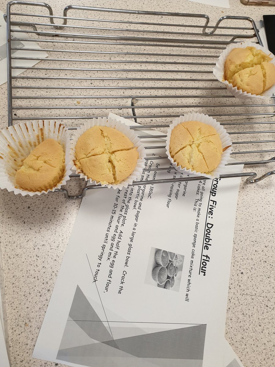 misssalvanou_he's tweet image. S4 HFT learning about how proportions of ingredients affect the overall product. #healthandfoodtech #homeeconomics #functionalproperties #weareFHS