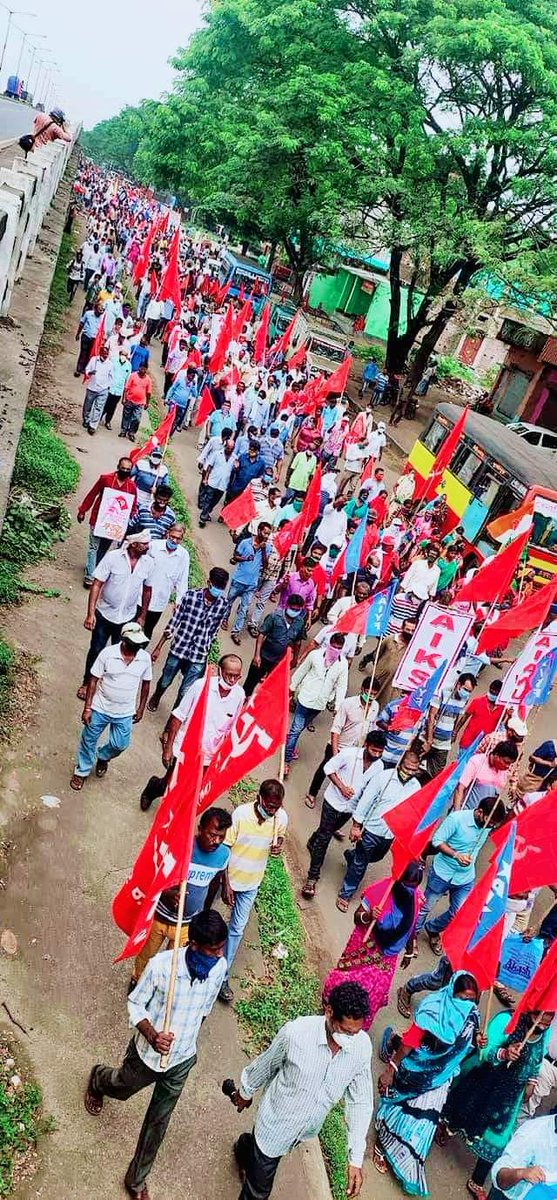 AkramAl69257459's tweet photo. পশ্চিম বর্ধমান
W B

#NoToFarmBills https://t.co/evdIoeeVJC
