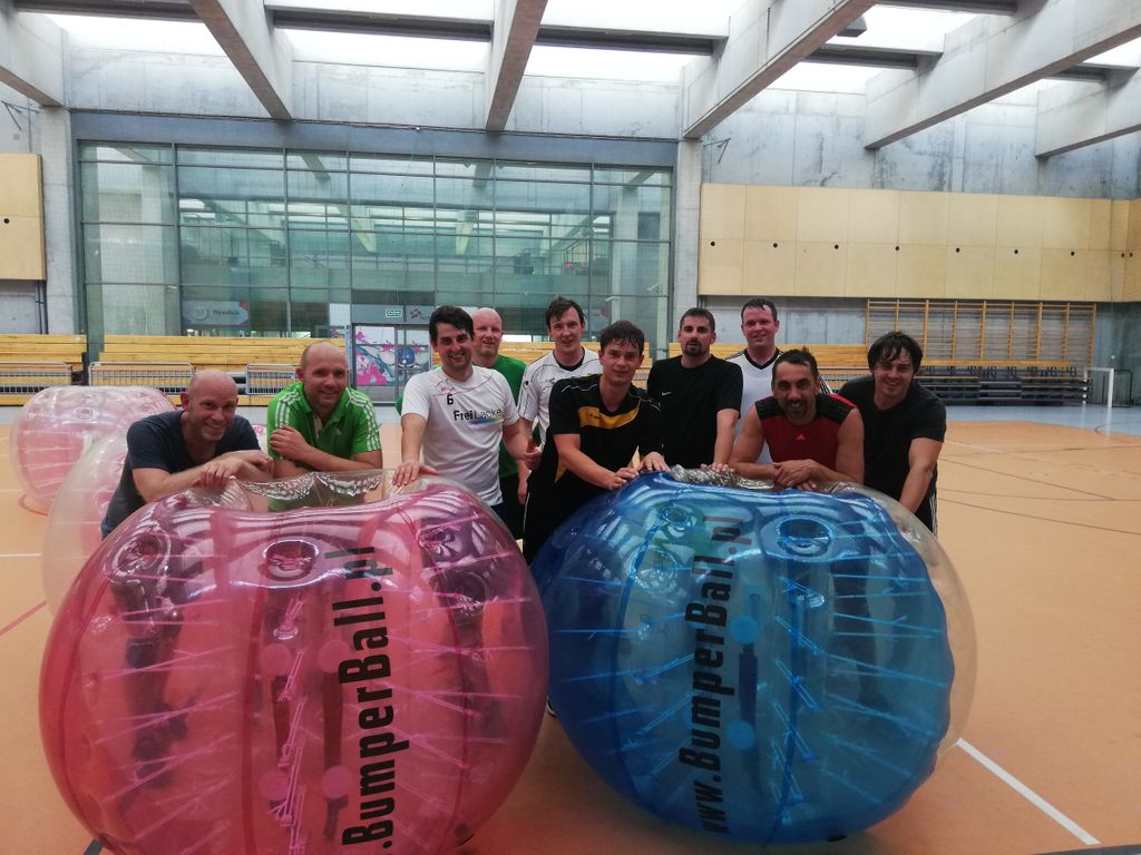Bumper_Ball's tweet photo. Let's gather your friends and play bubble football in Krakow ! check our offer down below :)
https://t.co/Wto4TzS2JT 
#bubblefootballkrakow #bumperballkrakow #funthingstodoinkrakow https://t.co/kMiigS1b4Q