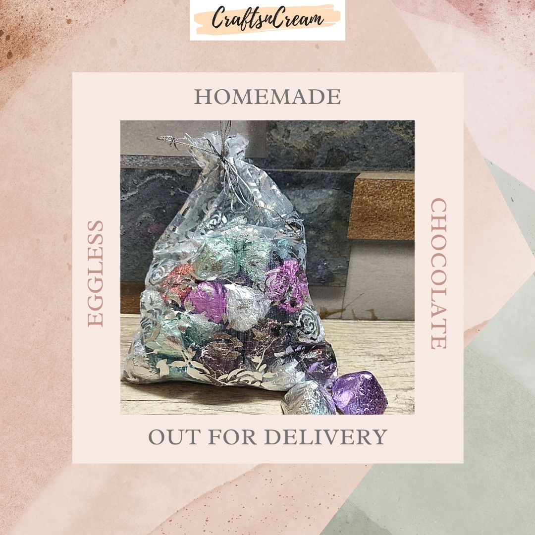 CraftsnCream's tweet photo. This lil one is going out to make someone’s day!

#dispatchday #deliveringhappiness #chocolate #homecooking #yummyfood #mumbaikars #egglessbaking #vocalforlocal #supportlocalbusiness #craftsncream https://t.co/E4pLjP14dl