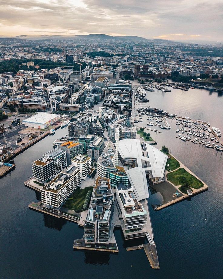 расположение норвегии на карте. осло столица норвегии фото города. страна где осло. осло столица норвегии на карте. морской порт осло.