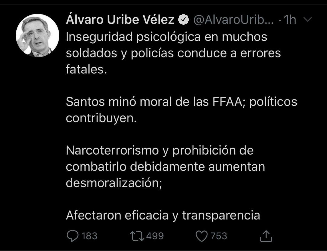 MartinSantosR's tweet image. Hasta el asesinato de Juliana Giraldo es culpa de Santos. Este señor necesita ser medicado.