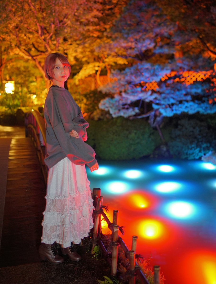 M郡の橋 9 25 松江市 由志園 週末ライトアップイルミネーション 黄金の島 ジパング やはりイルミネーションは 写真チックだ モデル Oyasumi M その 由志園 ポートレート イルミネーション