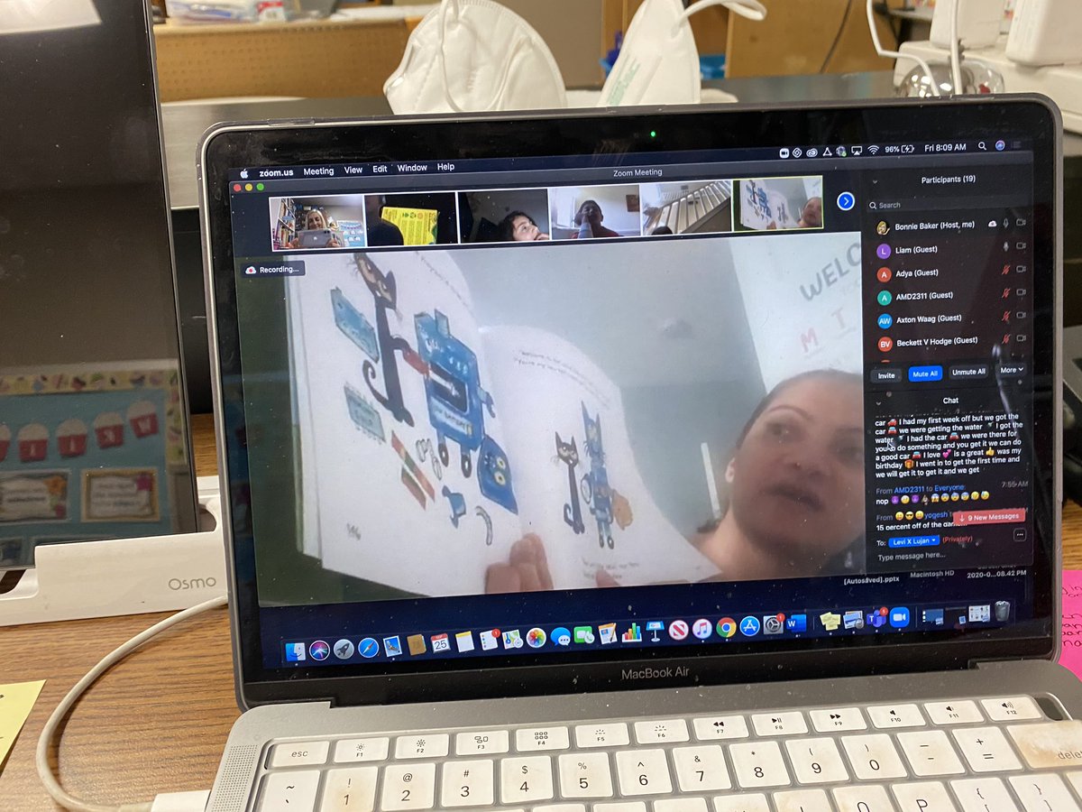 1CBakery's tweet photo. Yayyy! We had our first Mystery Reader of the year today! Thank you to Liam’s mommy for reading us 2 Pete the Cat Stories! #CCEFamily https://t.co/PWSe3ft5lT