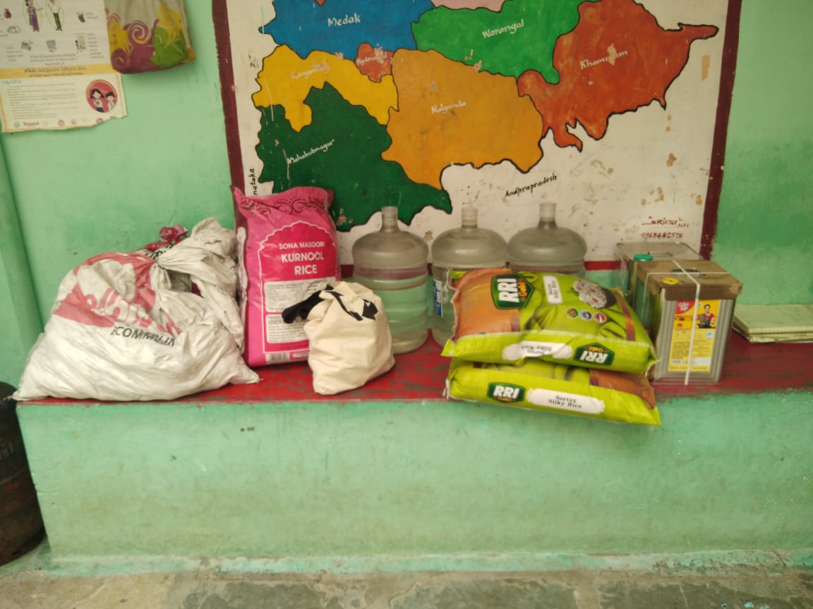 nagu536's tweet image. Groceries for needy, #PortraitsOfPurposeIndia @DBSBankIndia