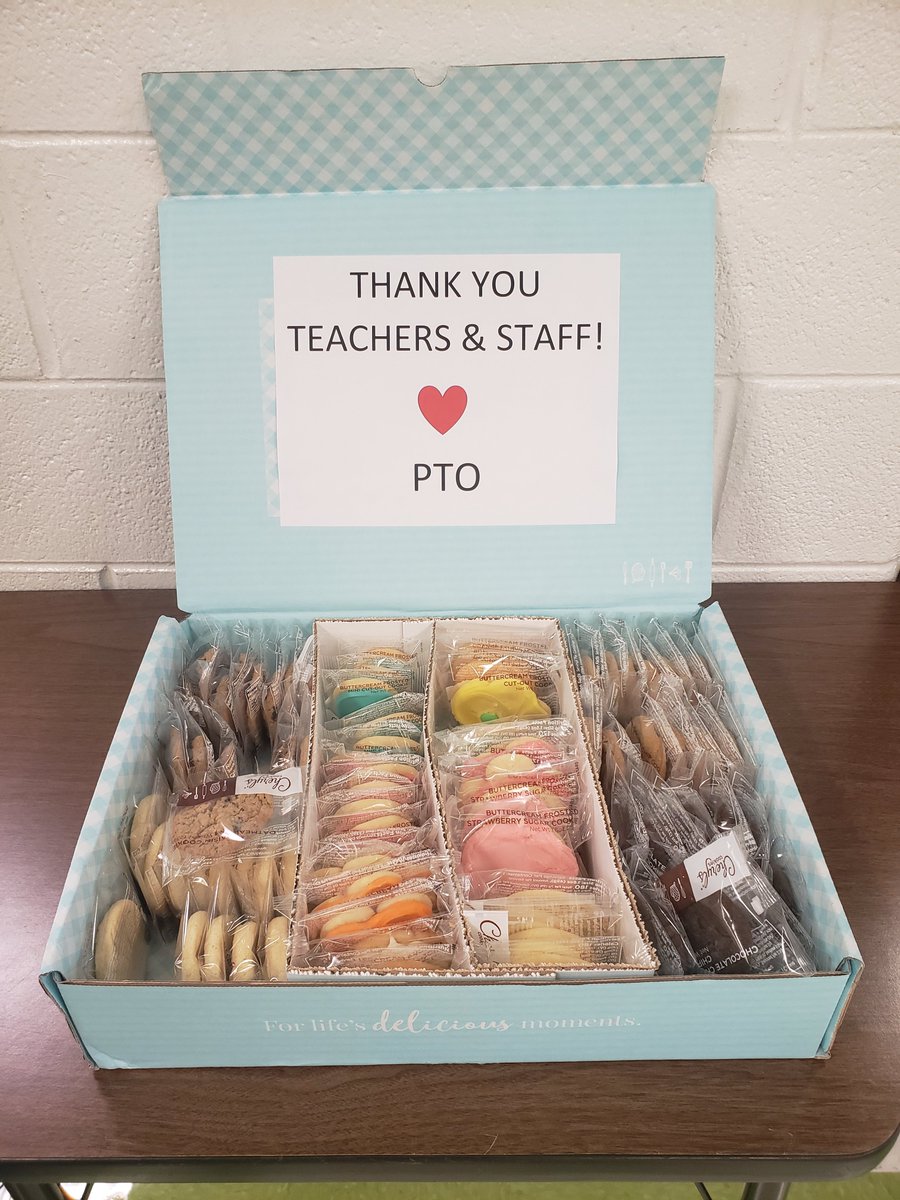 KellyCaffero's tweet photo. Thank you PTO for the cookies this morning! We certainly appreciate it!  #Proud2BD23 @D23Sullivan @PHSD23 https://t.co/ArV09H7XBM
