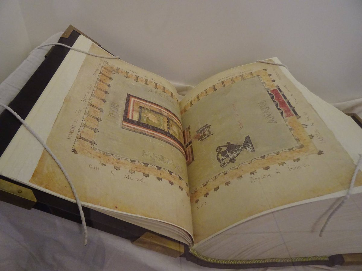 This Codex was produced at Jarrow and Wearmouth. They sought to reproduce the style of Mediterranean art which was available to them, making the colours used in this Bible typically very different to other  #Northumbrian books. The Bible had only a few full-page illustrations.
