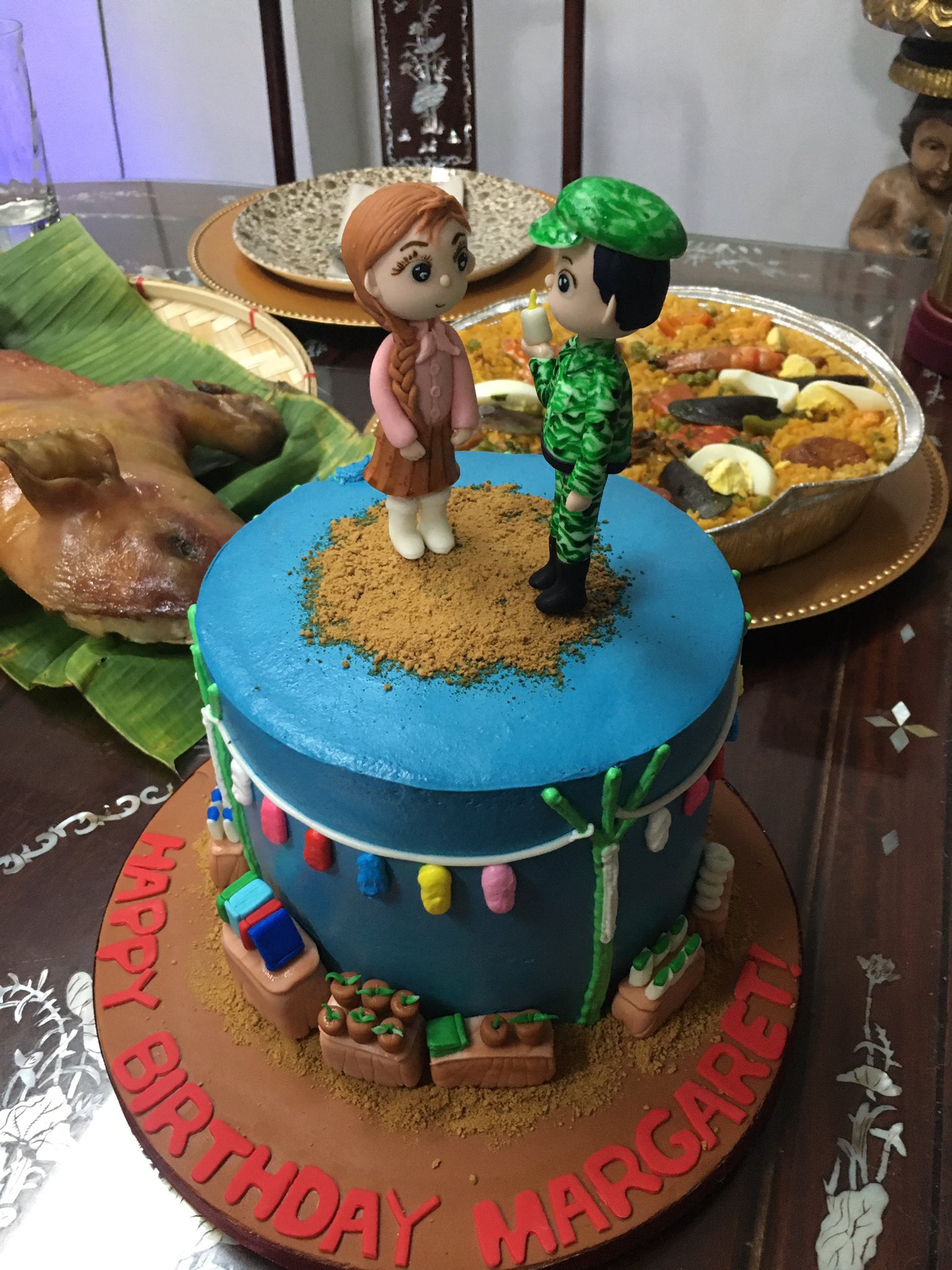 Ang cute ng CLOY pa cake surprise ko noh?! Very happy with how this turned out! (Also, happy birthday Hyun Bin!) 