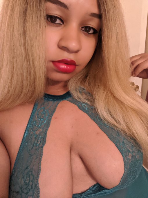 A couple videos for my only fans inboxes 😏 which would you prefer? Blonde or Brunette?  https://t.co/siAB7ONLta<a href="/tag/fun"class="tags"><span>#fun</span></a><a href="/tag/losangeles"class="tags"><span>#losangeles</span></a><a href="/tag/footfetish"class="tags"><span>#footfetish</span></a><a href="/tag/latenight"class="tags"><span>#latenight</span></a><a href="/tag/lasvegas"class="tags"><span>#lasvegas</span></a>