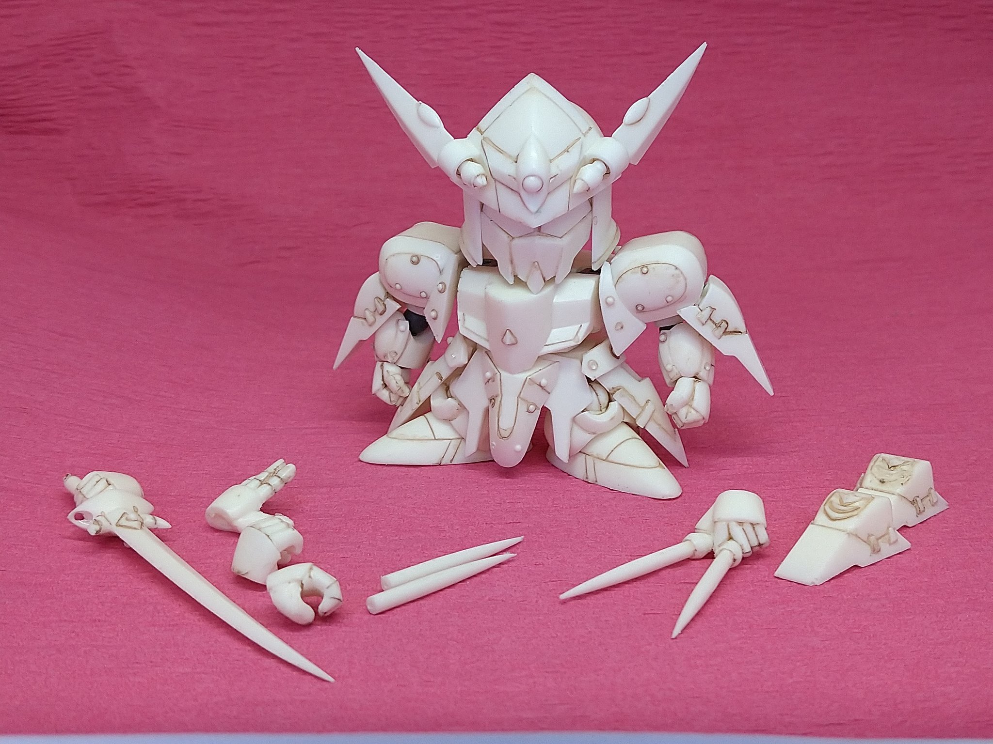 こいぬ 告知 C3マーケットオンライン 当ディーラーgreenish Blueは 10月18 日 参加です 新作1 勇剣士プラス 各関節可動キットでオプションパーツもそこそこ豊富です 勇騎士 の肩当てとマントも付属します 価格10 000 円 2弾は明日以降