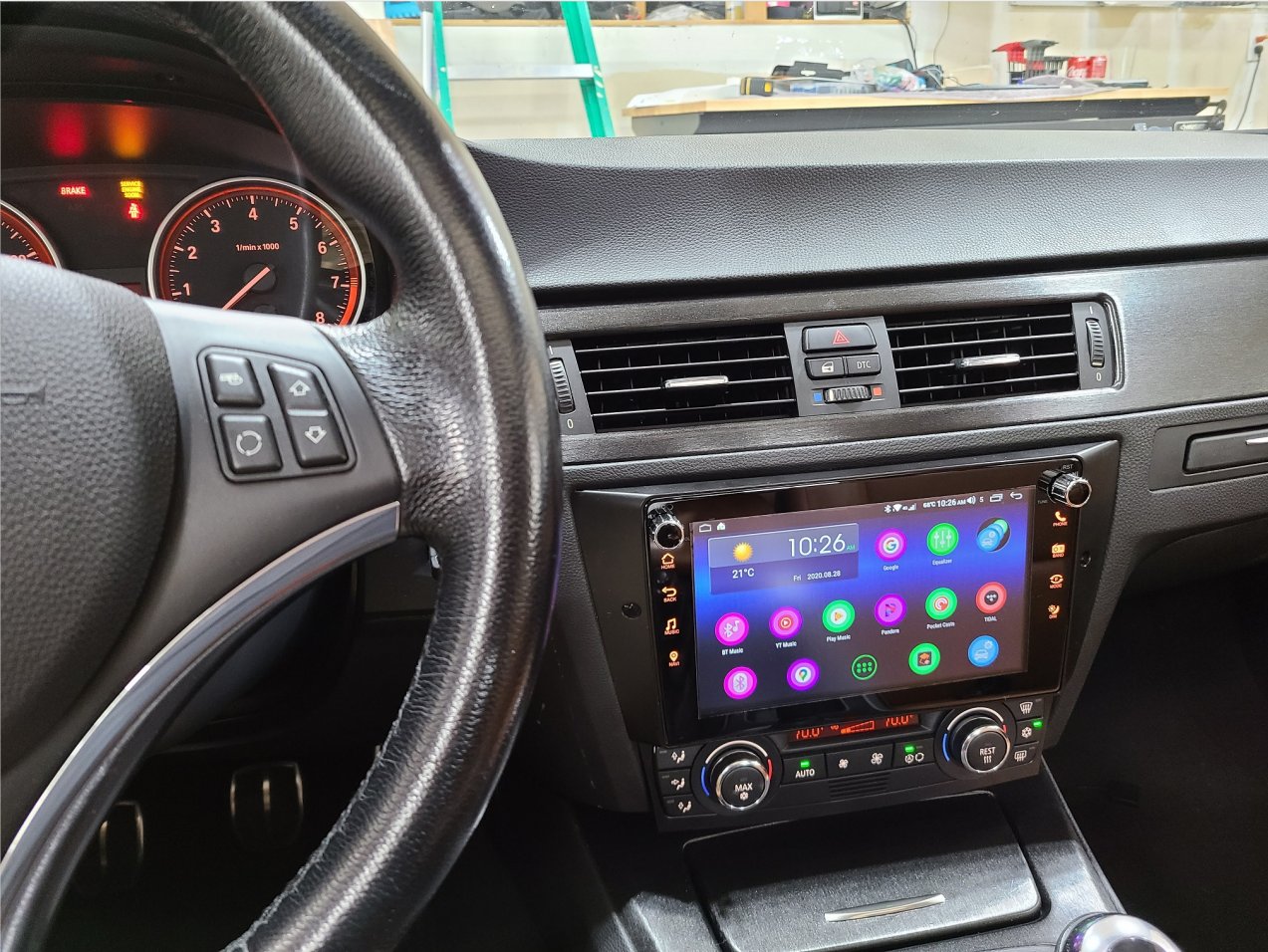 E90 on sale head unit