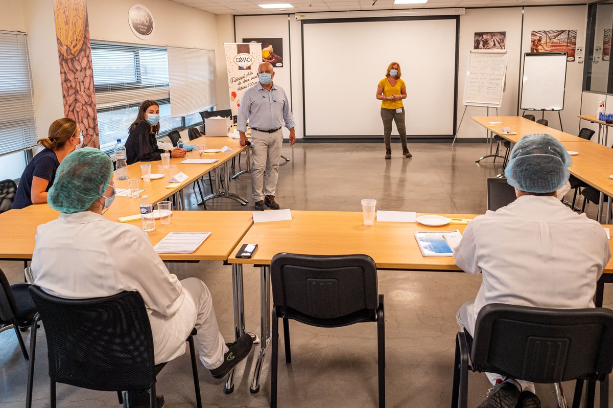 La #SafetyWeek Manpower, c'est l'occasion de mettre en lumière les actions essentielles menées sur le terrain par notre réseau de préventeurs, qui accompagnent nos clients pour assurer la santé et la #sécurité des salariés

🎥 Reportage à venir chez le chocolatier @GroupeCemoi 🍫