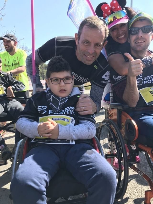 jesusolivermk's tweet photo. Sandro Rosell nos menciona en su libro “UN FUERTE ABRAZO” donde recoge su día a día en prisión durante los dos años que estuvo injustamente encarcelado.
@EgoismoPositivo https://t.co/OL1cP7plrX