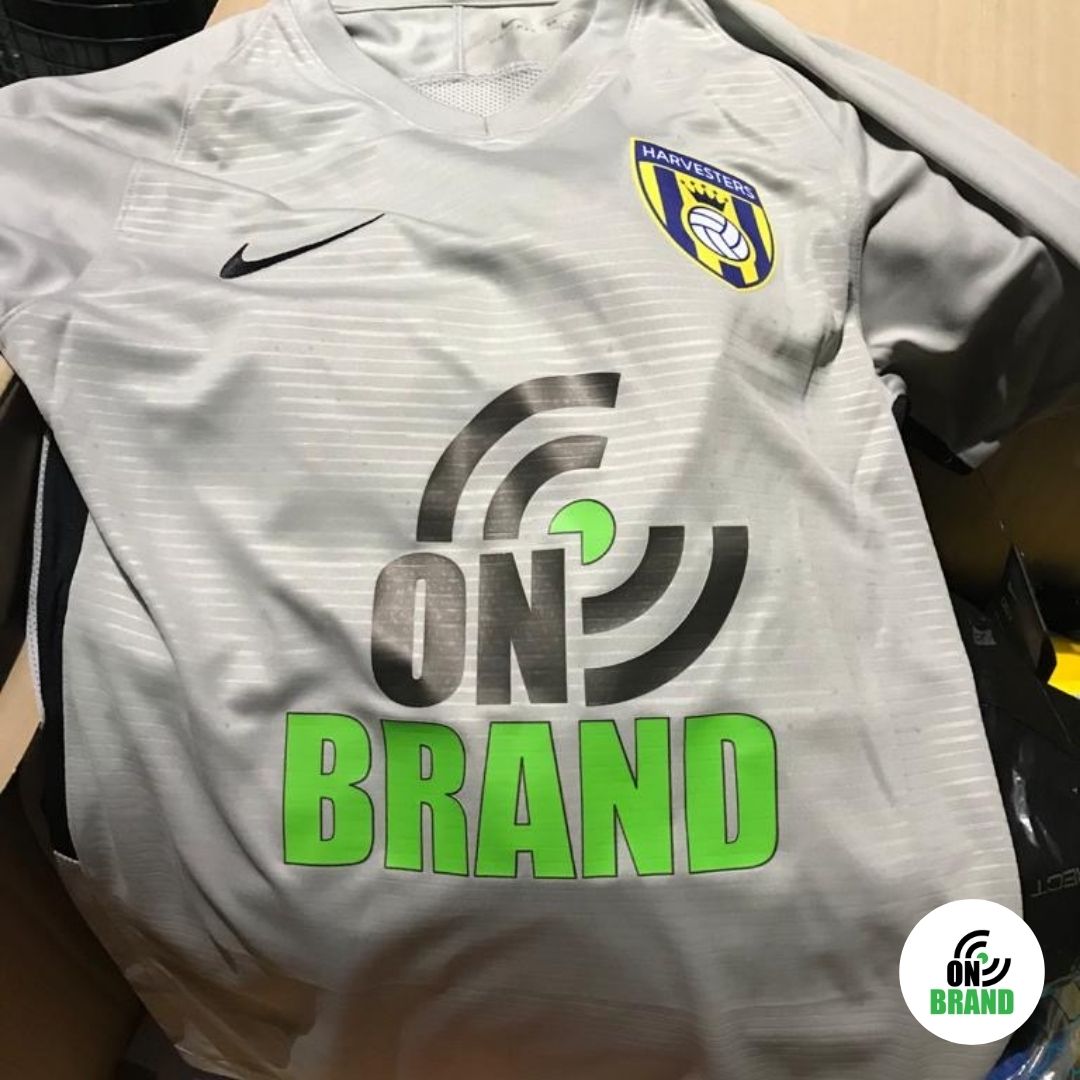 Proud to be sponsors of the Under 15s South Team at #StAlbans <a href="/HarvestersFC/">Harvesters FC</a>  for another year.  What do you think of this season's new kit? We think it's pretty fancy 🙃

#YouthFootball #StAlbansBusinesses #ProudSponsors