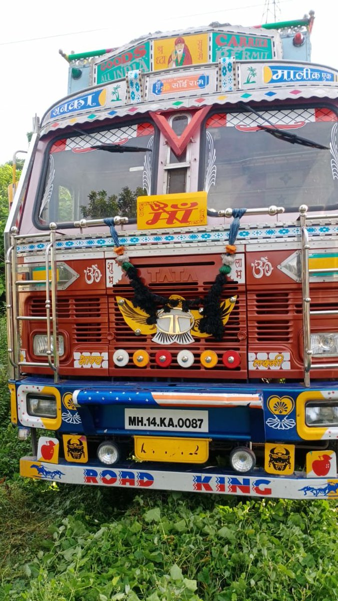 Igrangelucknow's tweet photo. रेन्ज सर्विलांस टीम व @sitapurpolice की सयुंक्त टीम द्वारा थाना इटौंजा लखनऊ दे0 में घटित ब्लाइंड सनसनीखेज एक ट्रक सिगरेट कीमत  50लाख लूट की घटना का खुलासा,अन्तर्राज्यीय गैन्ग के 50 हजार का इनामी अभि0 मिथुन मुठभेड़ में घायल,अभि0 साजिद गिरफ्तार। ट्रक, से���्टास कार बरामद। @Uppolice https://t.co/uA1kIqKtqj