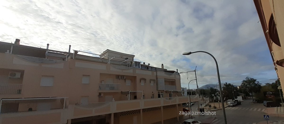 JuanCarpzmol's tweet photo. Mañana fresca del viernes... 10.05 h @1967fct
@anamaria190977 @bercutero @meteo_fuensanta @javioru @Mariche_C @Beatrizxy @coko9718 @josep_pujol1 @llamp_ @PeinadoArias @MeteoPuertoViej @mercedeshosg @xusvalencia @HARROW_h @PresumodeMalaga #rayosdelsol #sunrays #clouds #nubes https://t.co/fs0rWFuGoN