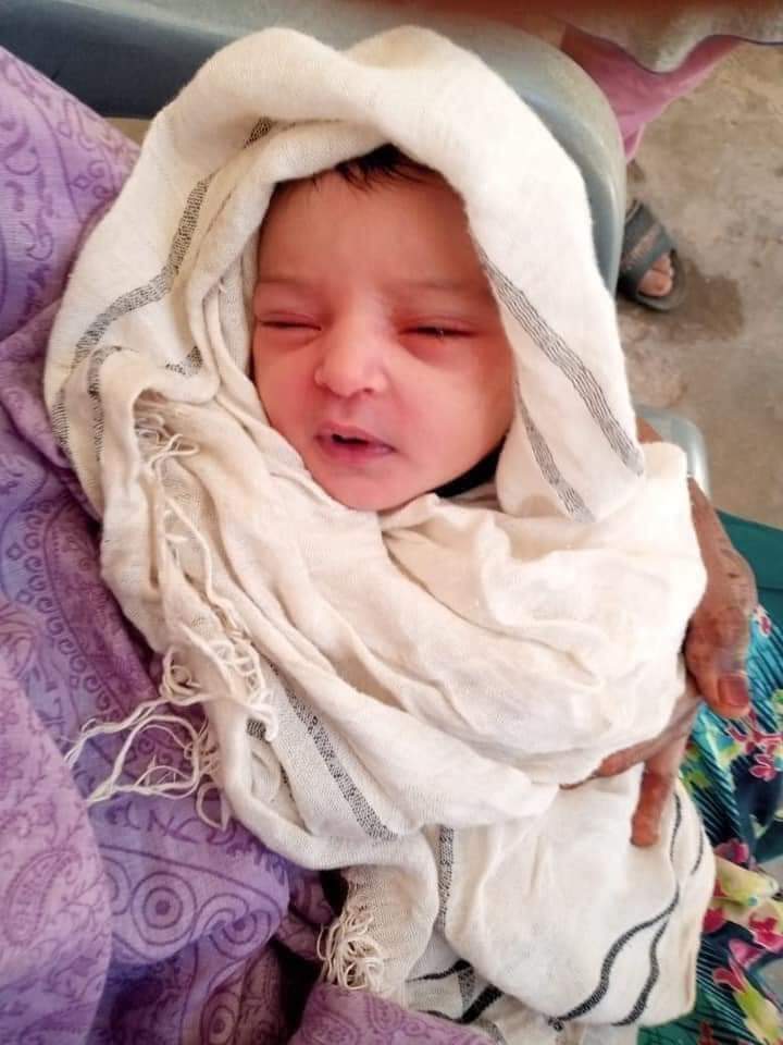 کوٹلی سرساوہ کے جنگل سے ملنے والی ایک بیٹی
پہلے زندہ دفن کر دی جاتی تھیں, اب جنگل میں درندوں کی خوراک بننے کے لئے پھینک دی جاتی ہیں