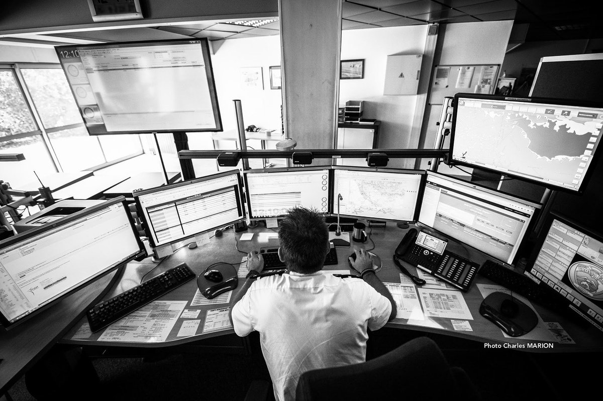 CMphotographer's tweet photo. Vous suivez mon compte Instagram ?
Retrouvez-y une nouvelle atmosphère en noir & blanc et découvrez mes images sous un nouvel angle.
⤵️ici, focus sur le #CROSSA Etel.
#CharlesMarion #photographe https://t.co/zQDfdDizBb