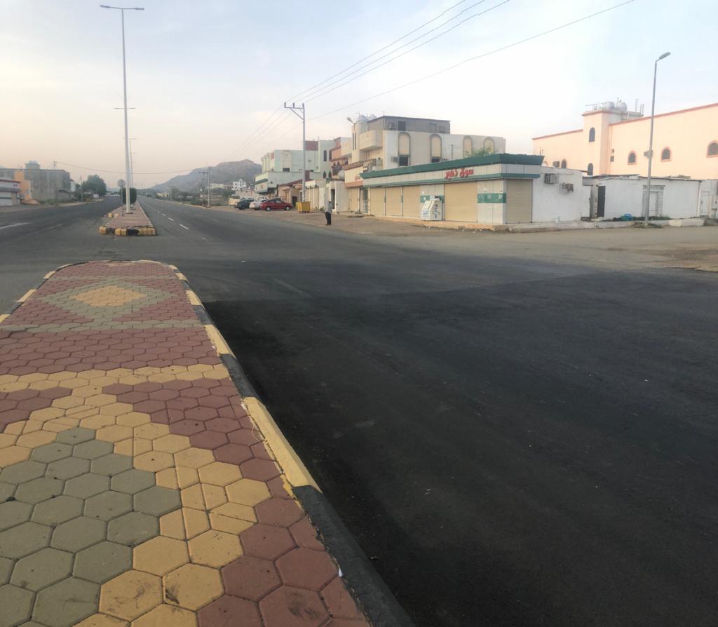 Mohmmed67810's tweet photo. إلى الإخوة الأعزاء في @bahrs20 |
- مفرق أو تحويلة #مراتخ بحاجة ملحة وسريعة لوضع مطبات قبل أن نبكي مواطنا يدخل الإزدواج غافلا، فتسحقه إحدى الشاحنات، فإستشراف الخطر أهم من معالجته إذا وقع، وأنتم أهل الإستشراف.

#بحر_أبو_سكينة https://t.co/BGbogXS7IO