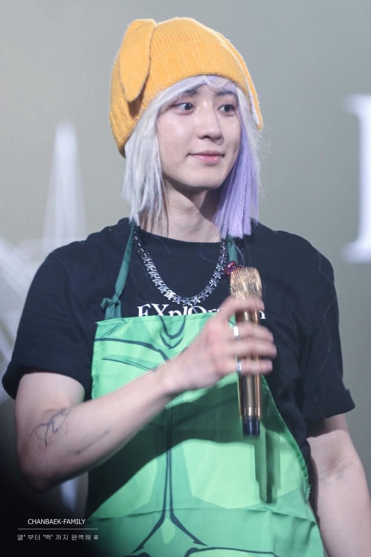 pcysgallery's tweet photo. he’s just a baby 🥺 https://t.co/vN8AG4MpJL