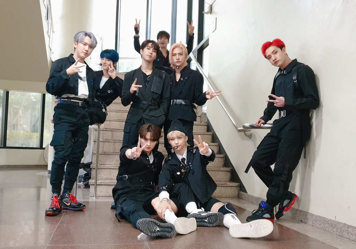 straykids スキズ　ハン　in生　back door 衣装　mmt 特典 straykids スキズ ハン in生 back door 衣装 mmt 特典 Stray Kids