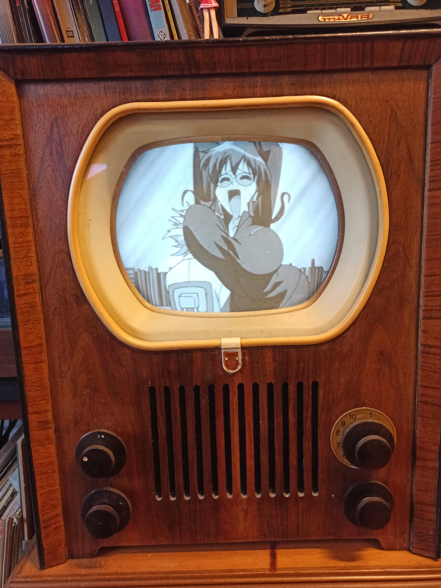 I put waifus on a vintage TV on X: Saori Shikijo - Mahoromatic Philips  TX400U - 1950 t.coxCTujz6Bcz  X