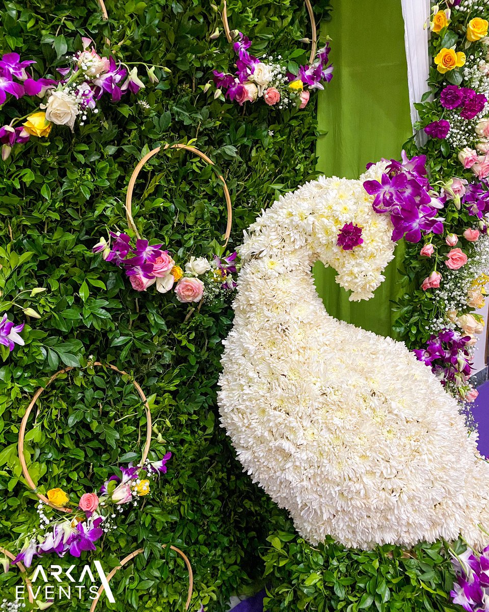 arka_events's tweet photo. They say matches are made in heaven and we couldn’t agree more! These lovely details for the bespoke engagement of our adorable couple are worth flaunting! 

#eventplanner #weddings #events #weddingplanner #event #eventplanning #partyplanner #birthdayparty #babyshower #weddings https://t.co/EpYdhw0wxG