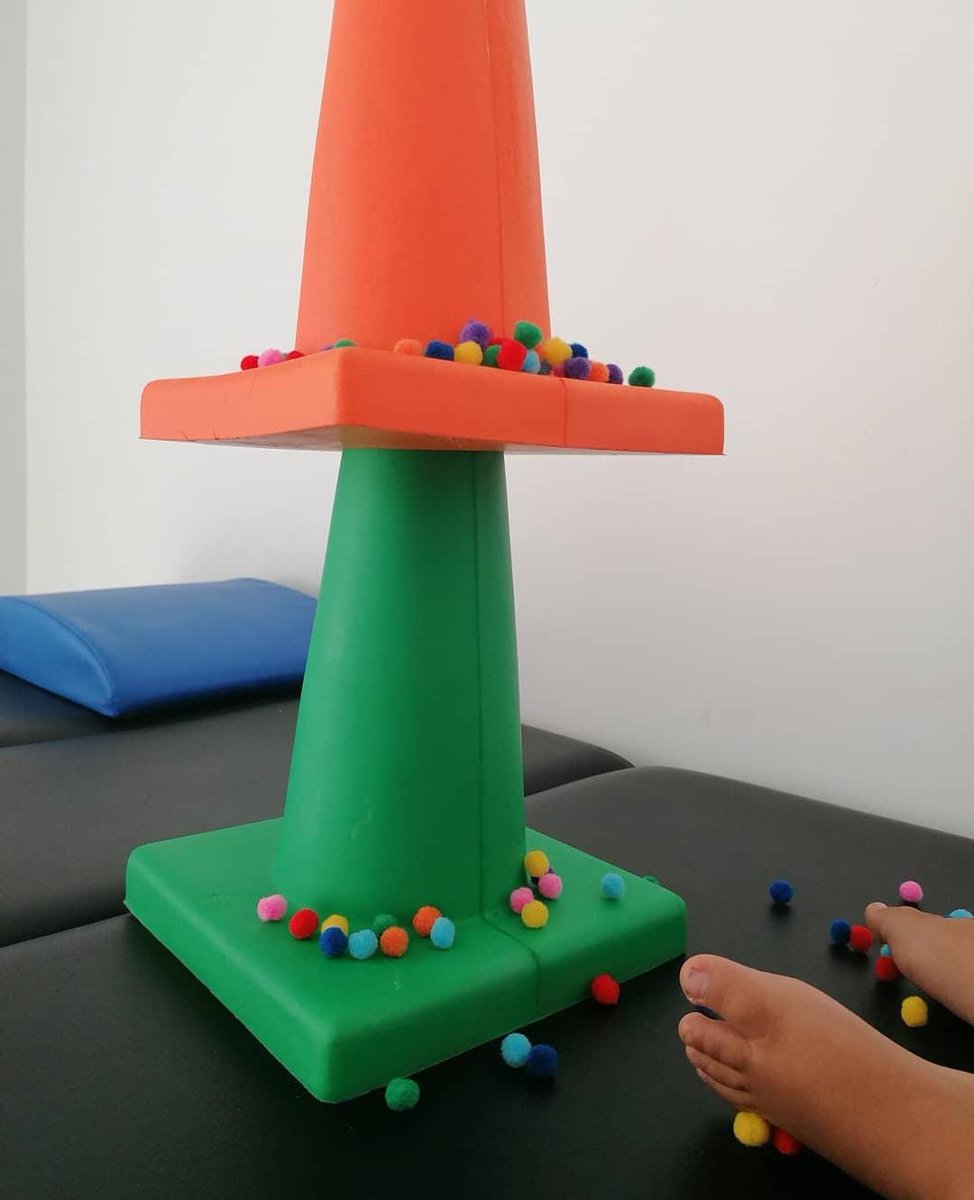 centro_aferenta's tweet photo. ¡Estamos de celebración! Los peques nos preparan una tarta así de original... Trabajo y diversión ¡Menudo regalazo!

¡Gracias a nuestros nenes! 🧠👶😍 https://t.co/3LffhA7Tmq