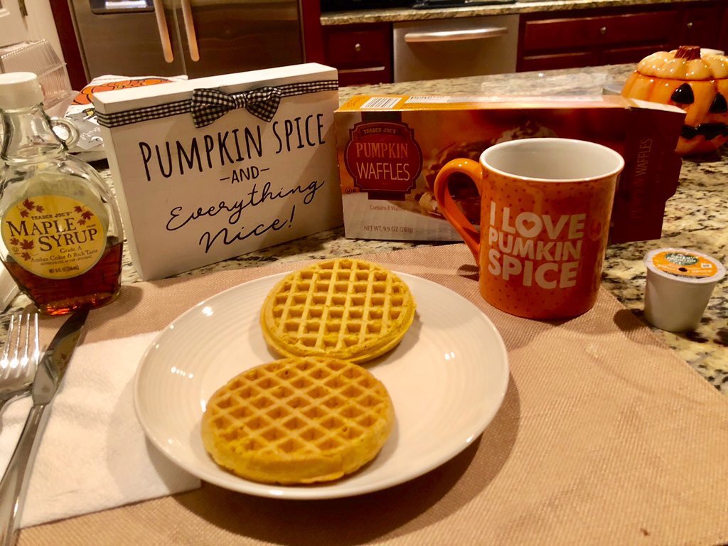 LorinOnTV's tweet photo. A perfectly seasonal π breakfast π #fallsohard https://t.co/cuofMOVFbU
