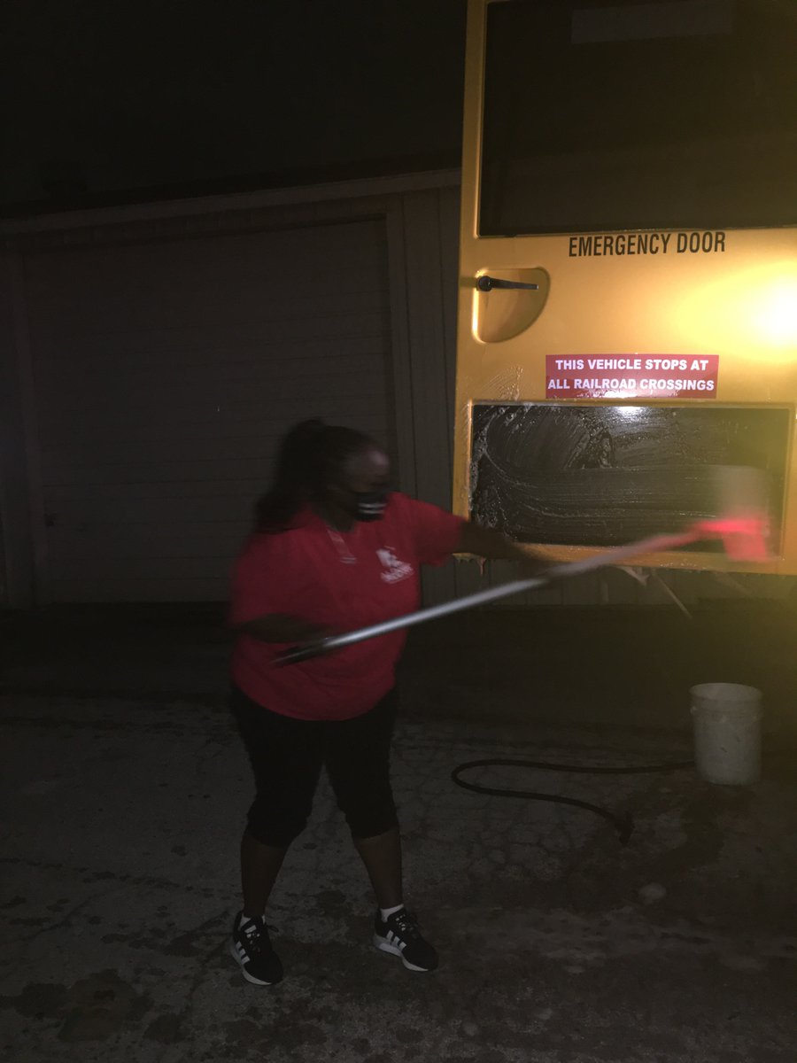 Transport_AISD's tweet photo. Early morning bus washing here in @AldineISD!
#fleetpride https://t.co/g0xEXUx659