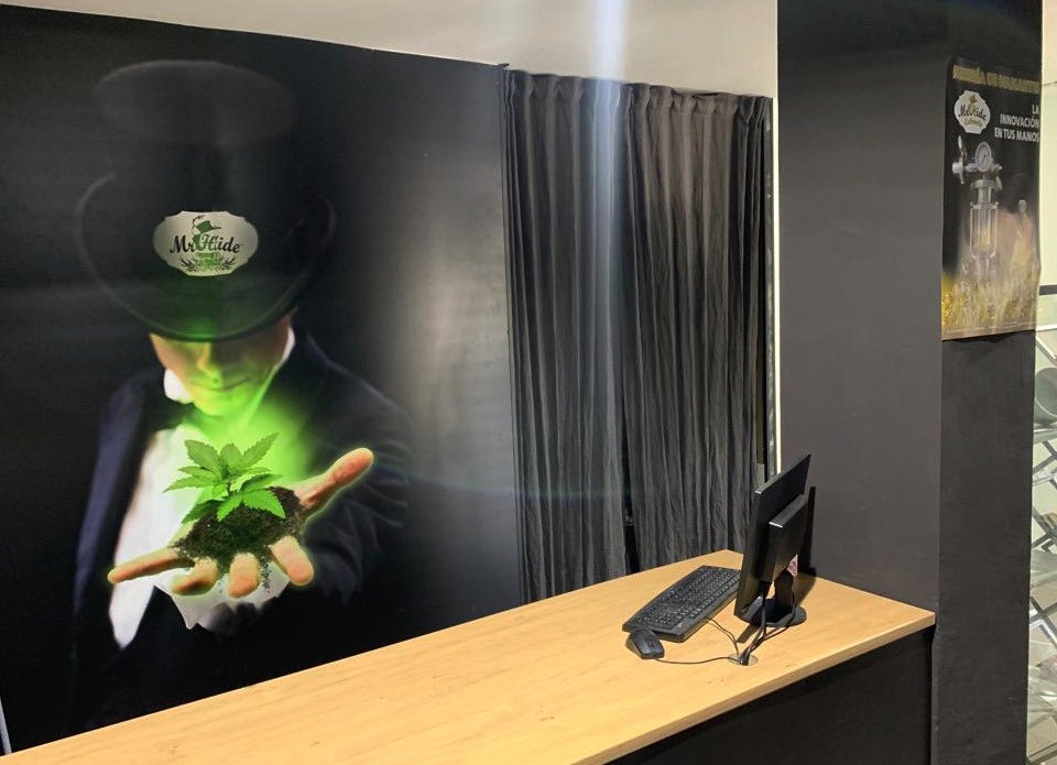 Una muestra de nosotros por dentro!!!!<a href="/mr/">mr</a>.hide_extracts_europa @mr.hide_seeds_europa #cannabiscommunity #710community #marihuanalegal #cbd #dab #cannabisseeds #bho #higlife #cannabissociety #420community