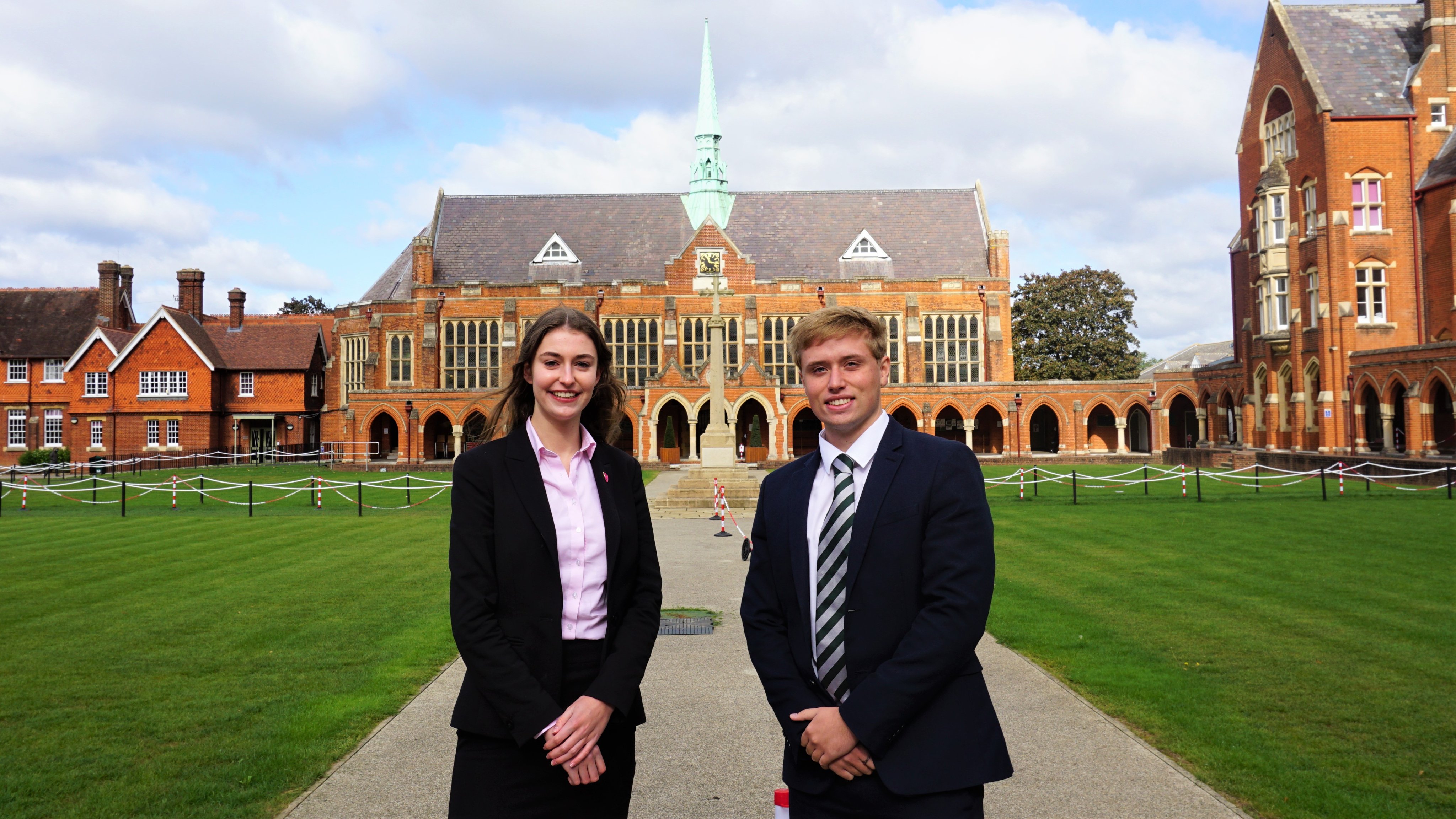 Rowena Cole (rowenacole01) / Twitter