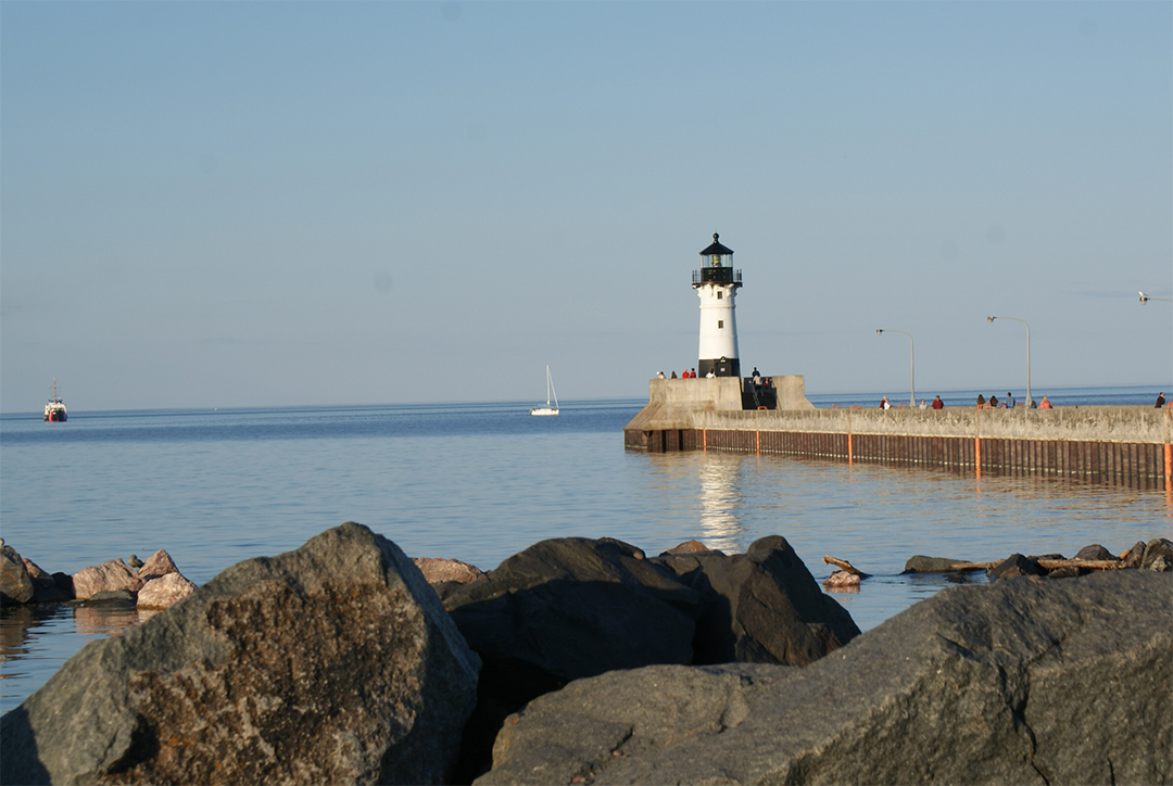 Duluth makes the list of the best small towns to work remotely!   Come and try out a new office location for yourself! 
smallbiztrends.com/2020/09/the-be…

#AuthenticDuluth  #OnlyinMN