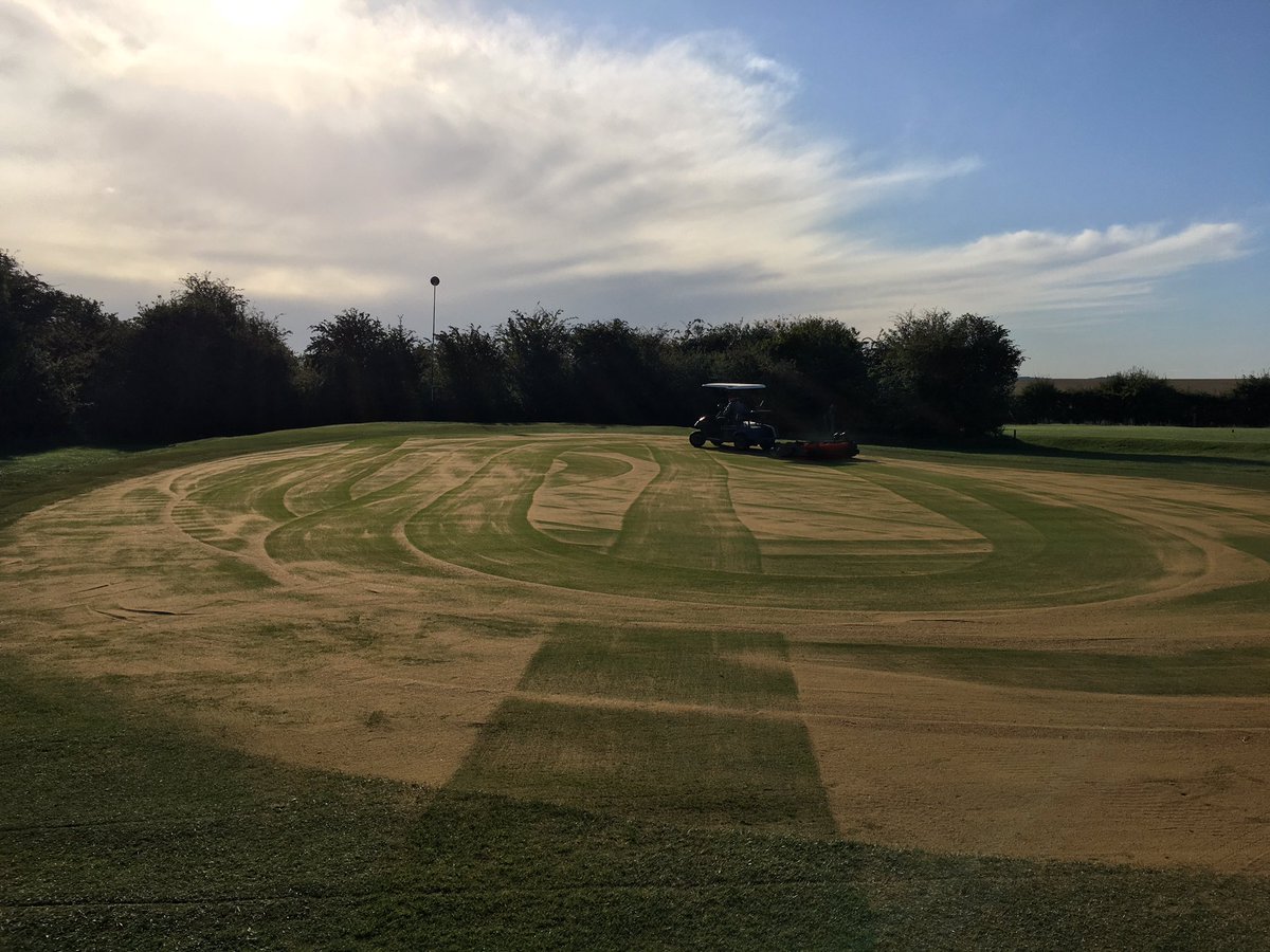 tomofreemo's tweet photo. Final piece of the 7th puzzle this morning, 20mm solid tine 200mm depth, kiln dried, sweep n fill #wintergolf #notemp #downland @HighPostGolf https://t.co/ElGy8ZEFaI