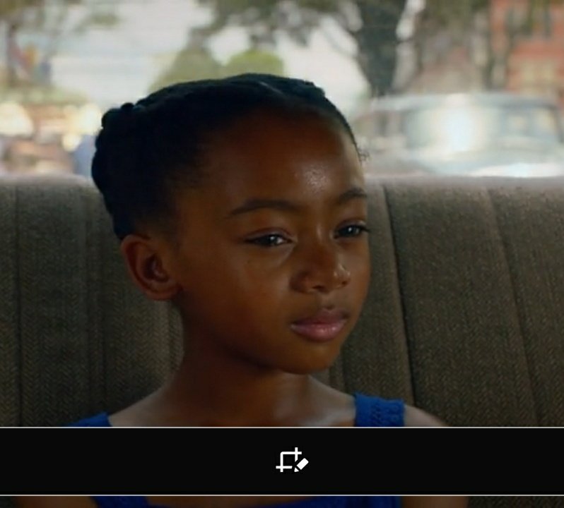 This little girl is beautiful and her acting is intriguing. 

#WatchmenHBO