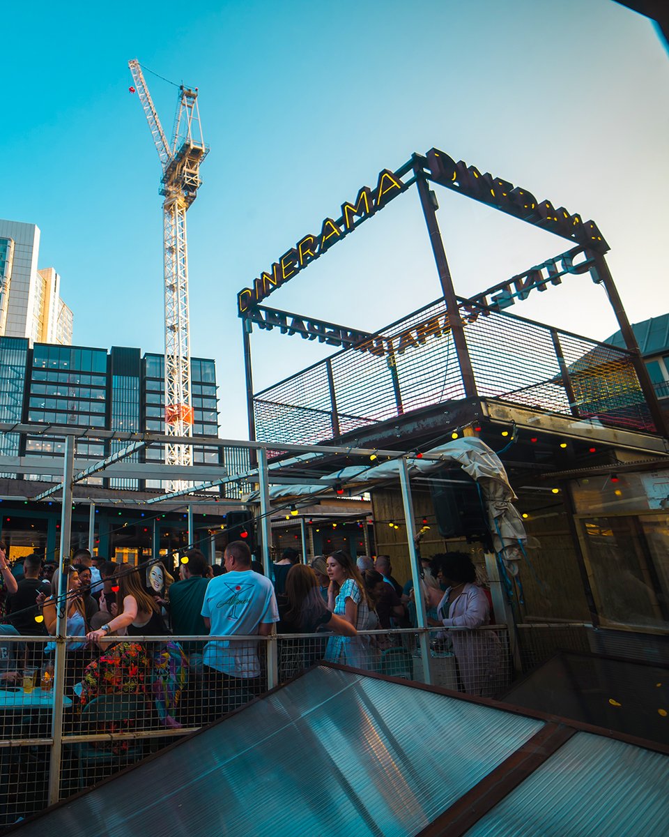 🚨 PSA 🚨 Dinerama will be open from 4pm TODAY and 12pm the next 2 Saturdays (26 Sep and 3 Oct)  - for obvious reasons, but also so that you can help support our traders and say goodbye to Dinerama in the way it deserves. See you down there 🙌