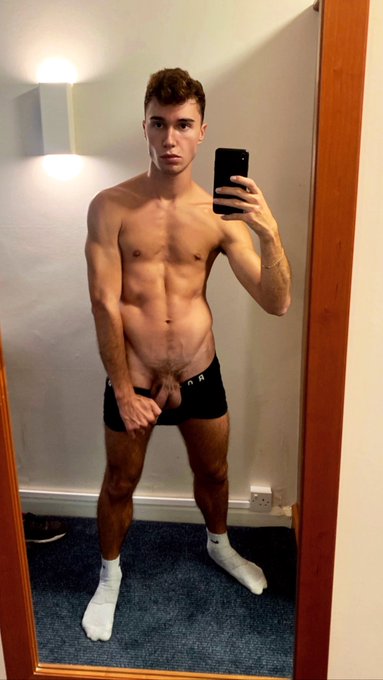 1 pic. RT for full nudes ? subscribe to our onlyfans page for uncensored content https://t.co/BEWvDZyZBZ