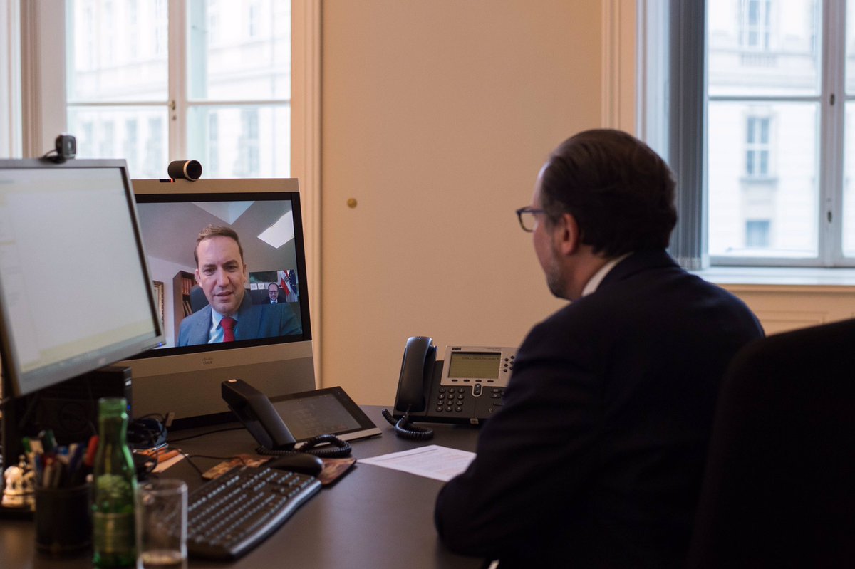MFA_Austria's tweet photo. Bei einer Videokonferenz mit dem neuen nordmazedonischen Außenminister @Bujar_O gratulierte AM #Schallenberg zu den jüngsten Reformfortschritten in 🇲🇰 und unterstrich 🇦🇹 Unterstützung für Nordmazedoniens Weg in die EU &amp; den raschen Beginn der 🇪🇺-Beitrittsgespräche. https://t.co/CRT26elfuA