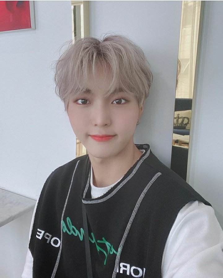 7OC_Germany's tweet image. 🌹 IG Update 🌹

#앤디 hat eine Fotostrecke auf IG gepostet

"Wie gehts dir heute? 🌹"

#sevenoclock #7oc #7oclock #soc #세븐어클락 @7OC_official