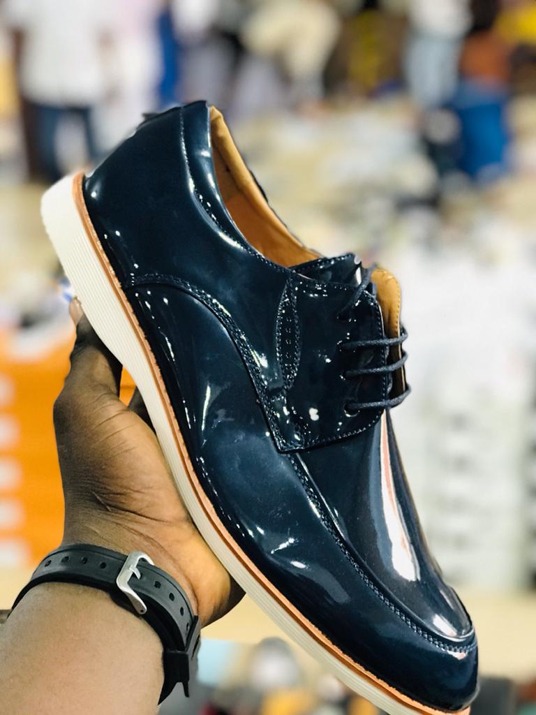 As e dey hotPrice 12,00040-45Fastest fingers 10,500 (Offer valid till 12am midnight)DM/Whatsapp  http://wa.me/2347067033552  to order now.