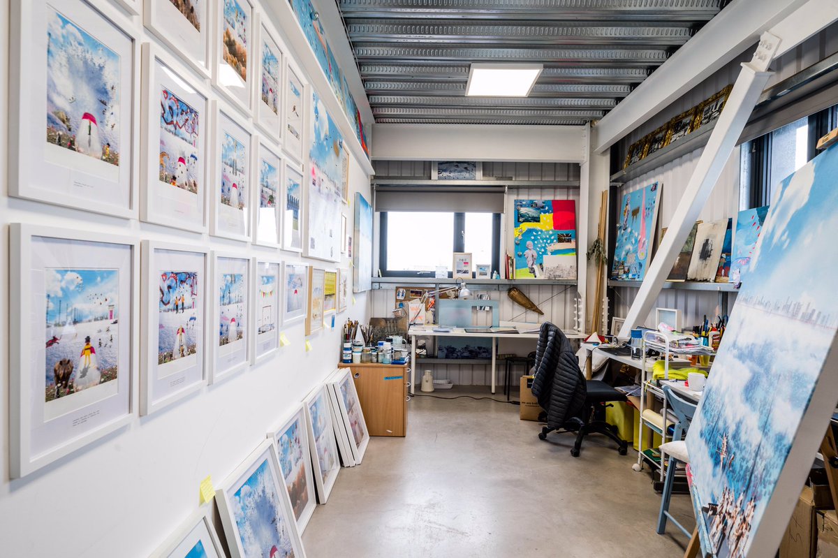 DeltaHStudios's tweet photo. The beautiful studio and creative space of @n_ferber_air here at Delta House Studios
.
.
#londonart #londonartist #londoncreative #art #artstudio #londonartstudio #wimbledon #southfields #wimbledonart #southwestlondon #friday #weekend https://t.co/iMMuKOQDwG