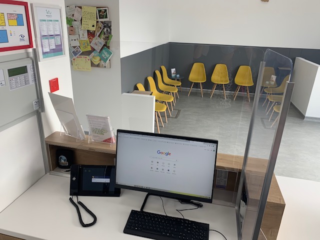 This is what we call animal magic!

We helped turn vet Nikos Pallas's visions into reality by installing some creative &amp; striking signage at his new veterinary practice, Werrington Vets in Peterborough.

Learn more: fishertlc.co.uk/blog/animal-ma…

#signagesuperstars #vets