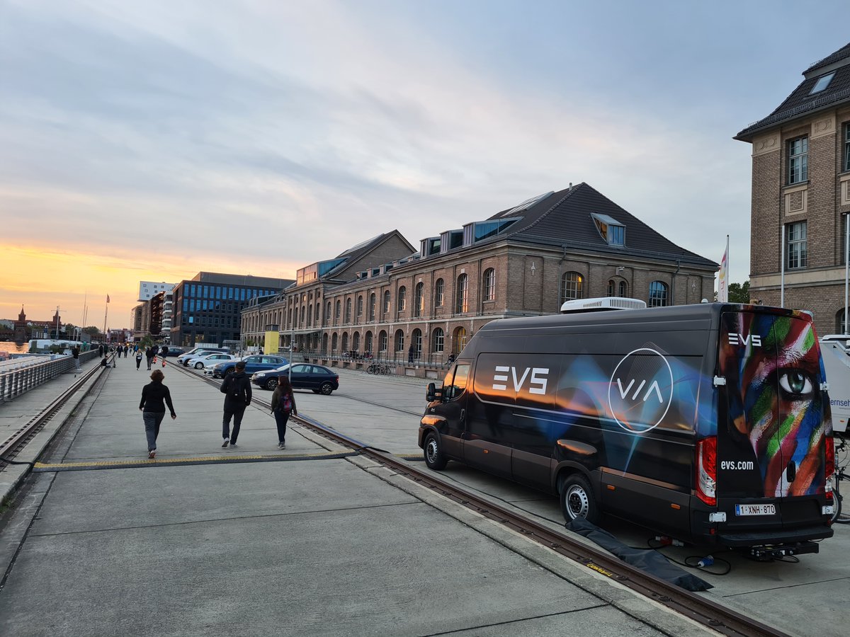 EVSEquipment's tweet image. Our demo van has arrived in Berlin! Come check it out, it looks even better inside. Not in Berlin? Then simply fill in the following request form and we’ll do our best to come to you to give you a personal demo of our latest technology. 

bit.ly/3mTGIfx