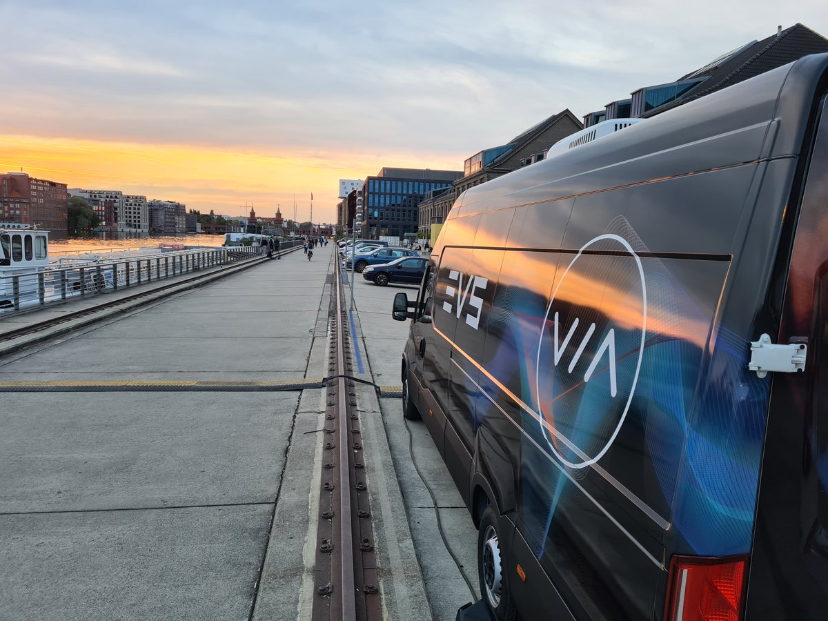 EVSEquipment's tweet image. Our demo van has arrived in Berlin! Come check it out, it looks even better inside. Not in Berlin? Then simply fill in the following request form and we’ll do our best to come to you to give you a personal demo of our latest technology. 

bit.ly/3mTGIfx