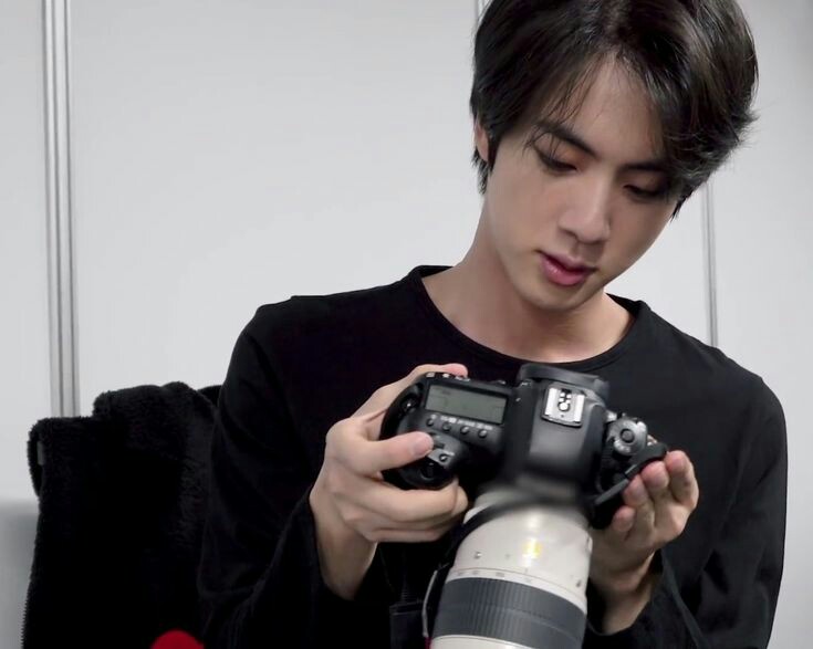 Your camera roll if seokjin was your boyfriend. A fancy thread :