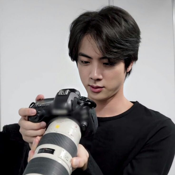 Your camera roll if seokjin was your boyfriend. A fancy thread :